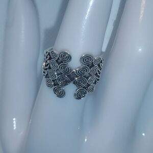 Bohemian Style Ring - Swirly